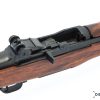 Rekvisiitta-ase Garand M1 kivääri.